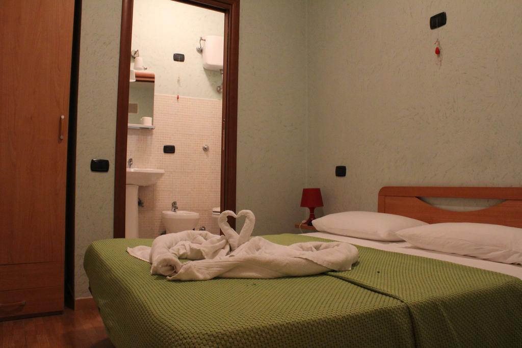 Dei Gerolomini Hotell Neapel Exteriör bild