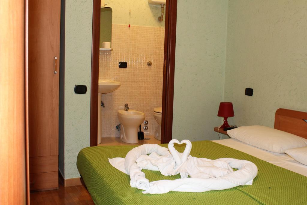 Dei Gerolomini Hotell Neapel Exteriör bild