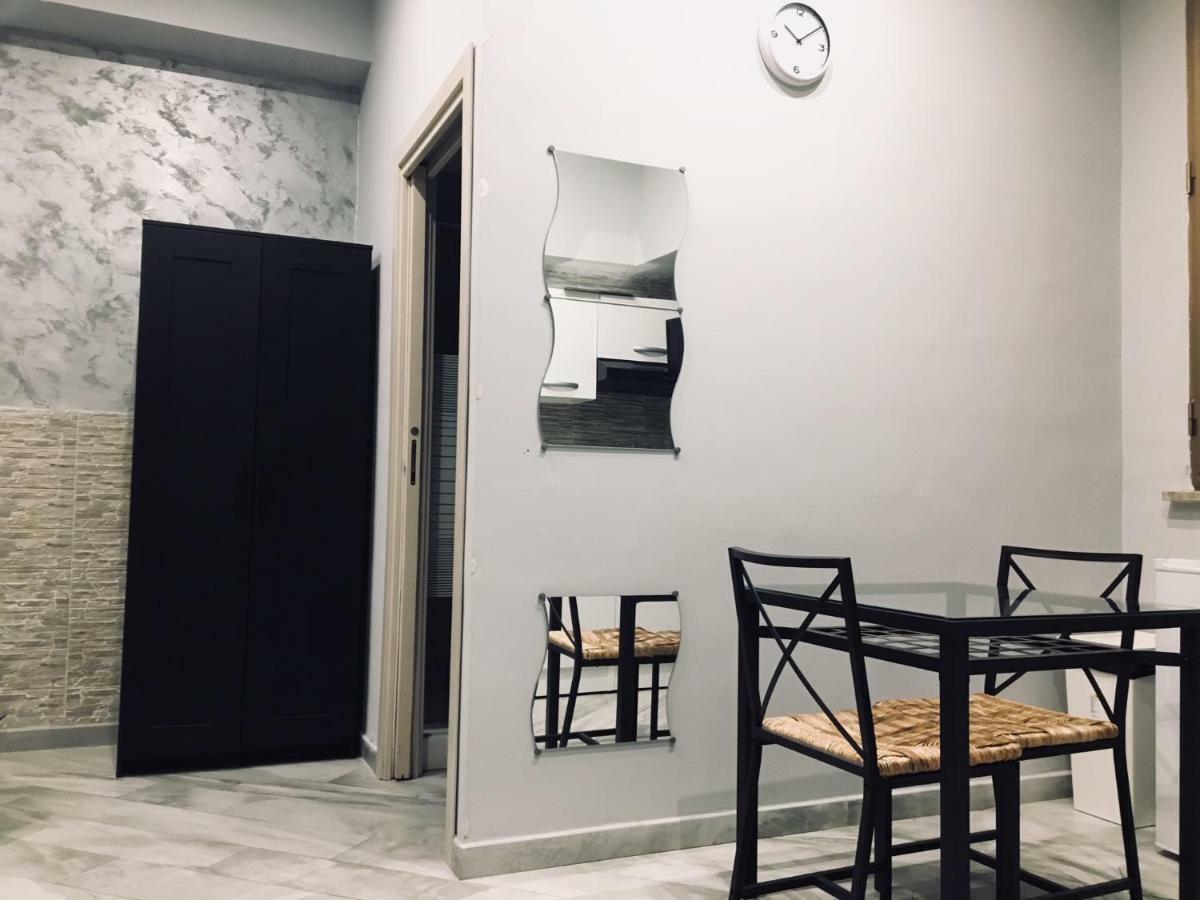 Dei Gerolomini Hotell Neapel Exteriör bild