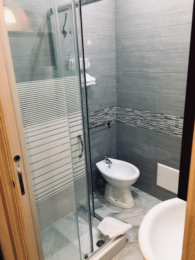 Dei Gerolomini Hotell Neapel Exteriör bild